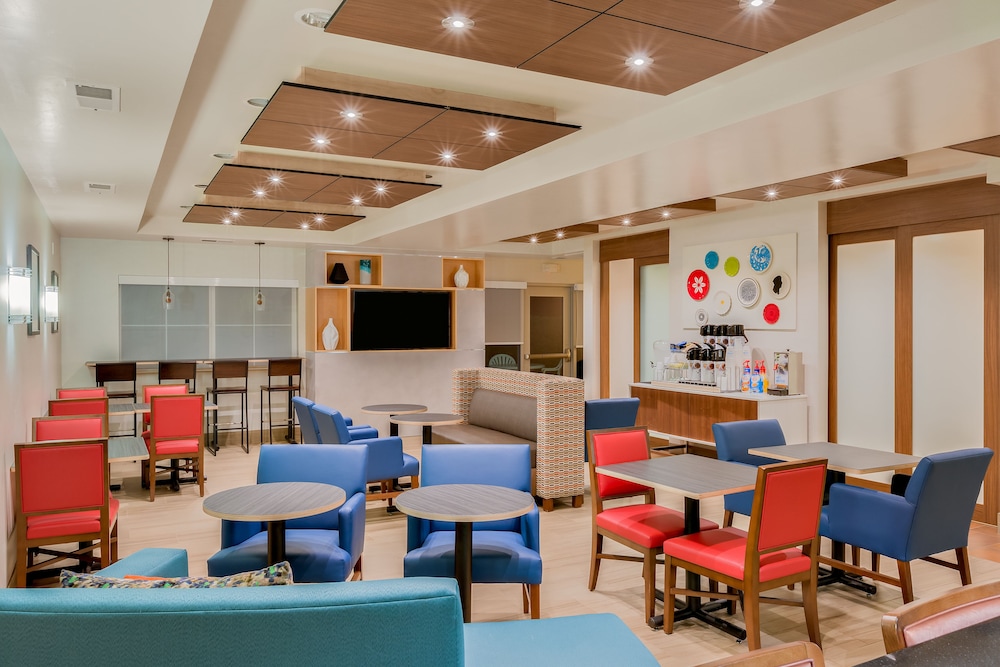 Holiday Inn Express Hotel & Suites Oroville Lake by IHG - photo 24