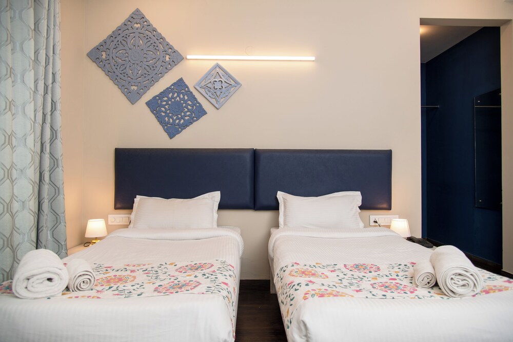 30 Vamsor Heights in Gurgaon, India