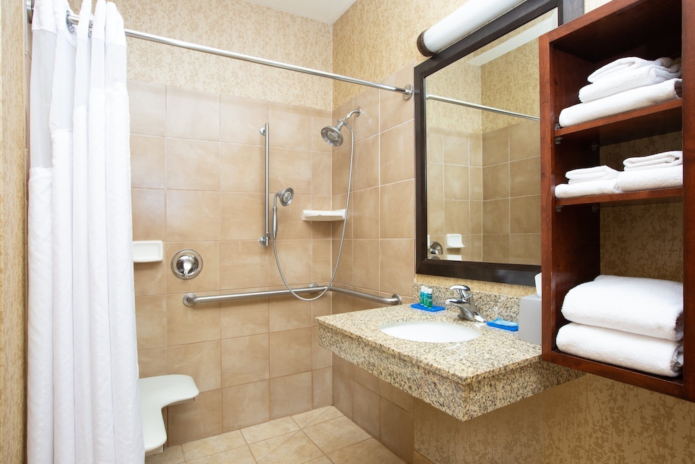 Holiday Inn Express & Suites Astoria by IHG — Astoria — photo 5