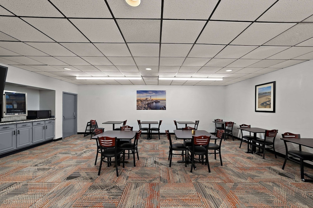 Quality Inn & Suites Caribou - photo 59