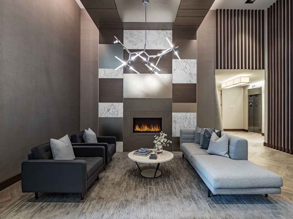 Global Luxury Suites Crystal City - photo 12