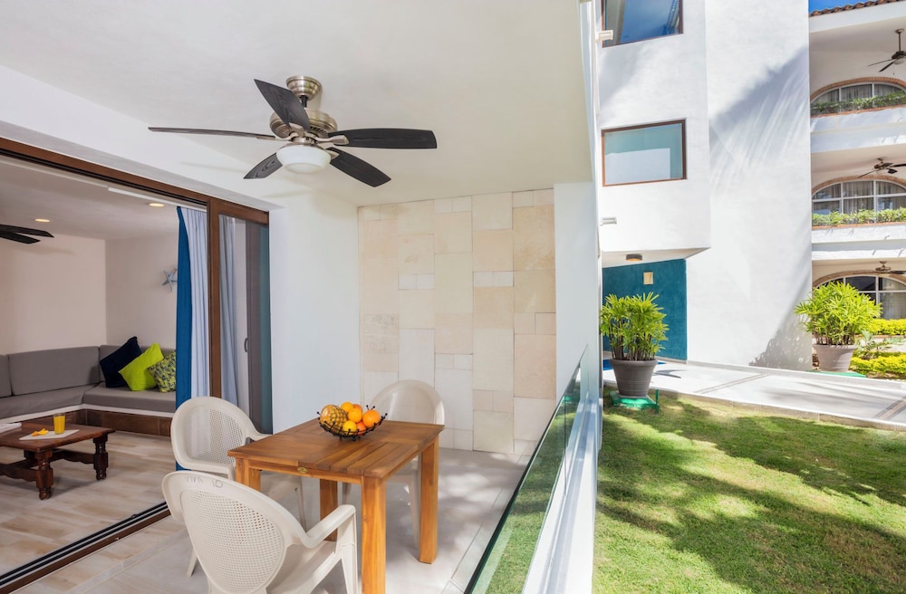 Vista Vallarta All Suites on the Beach
