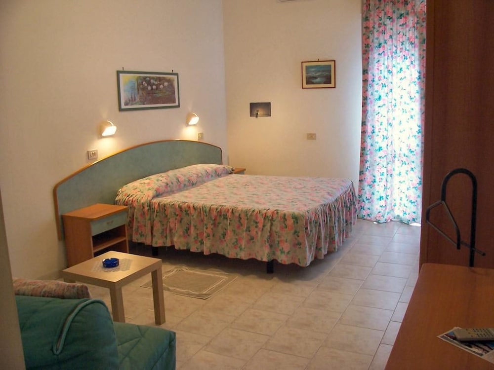 Hotel Vecchia Rimini - carbon neutral hotel in Comacchio