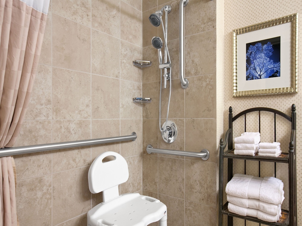 Embassy Suites by Hilton Walnut Creek - photo 28