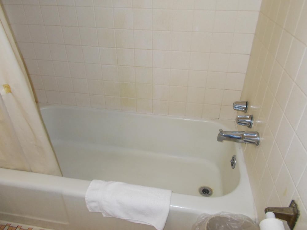 Hillside Motel - photo 34