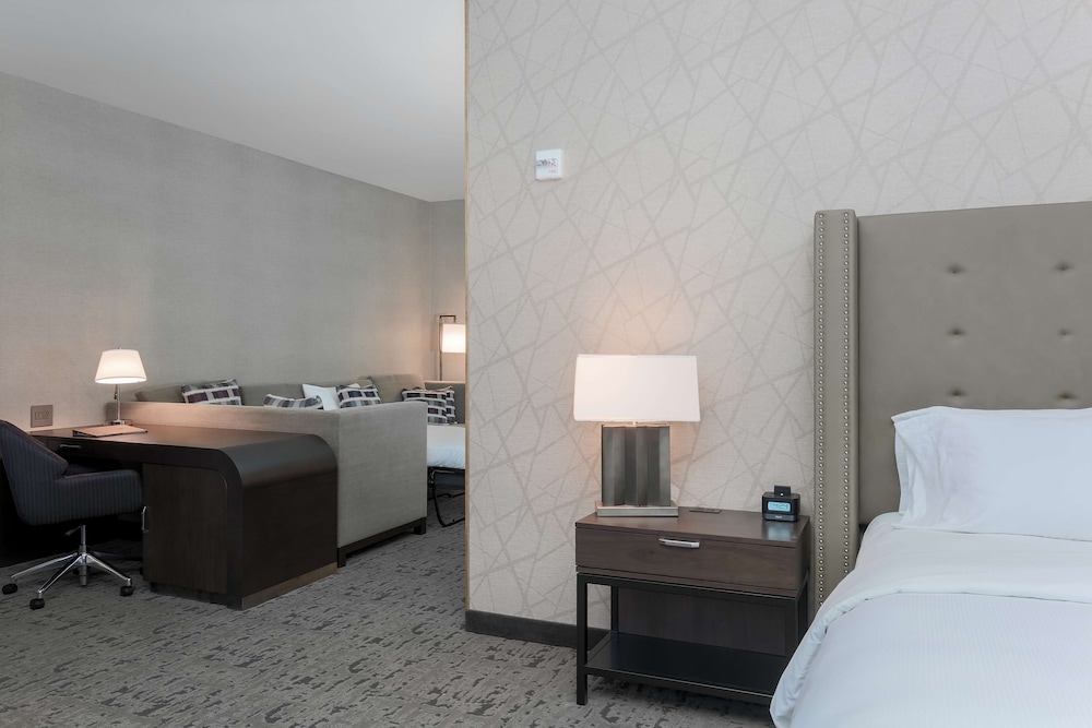 DoubleTree by Hilton Evansville - photo 20