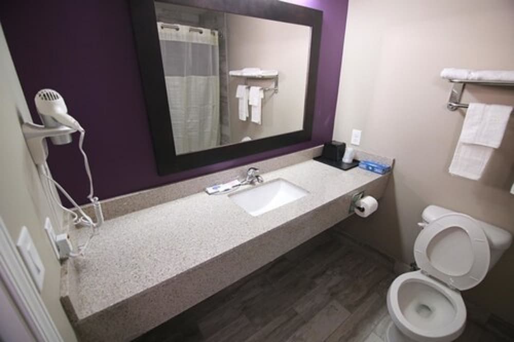 Home Inn and Suites - photo 40