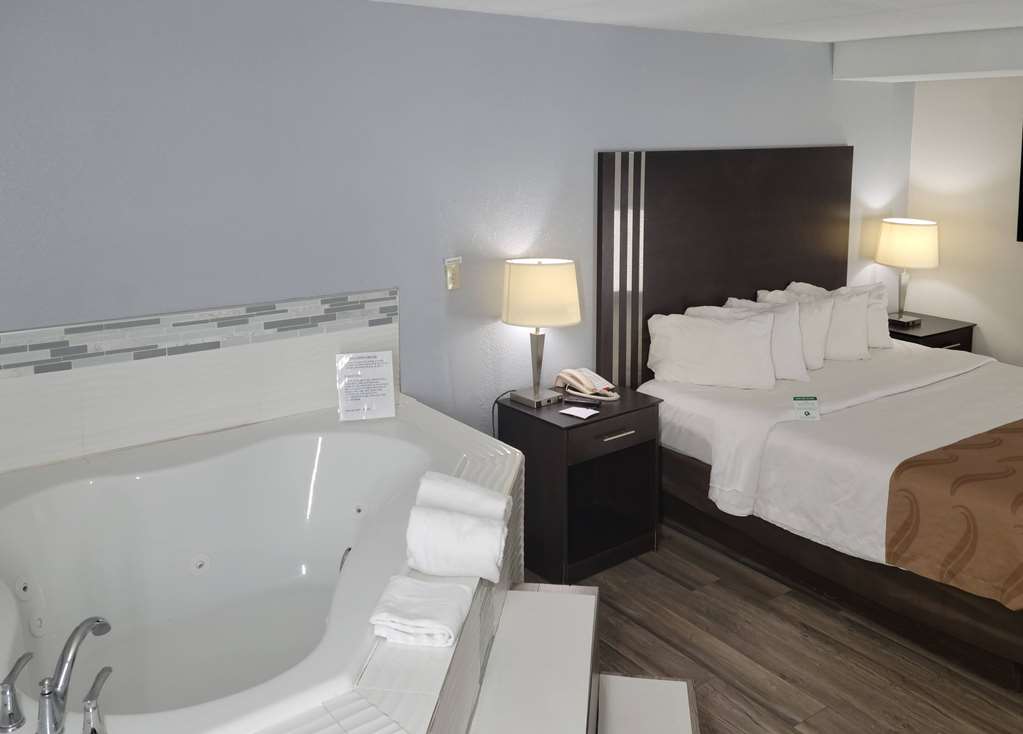 Quality Inn Terre Haute University Area - photo 26