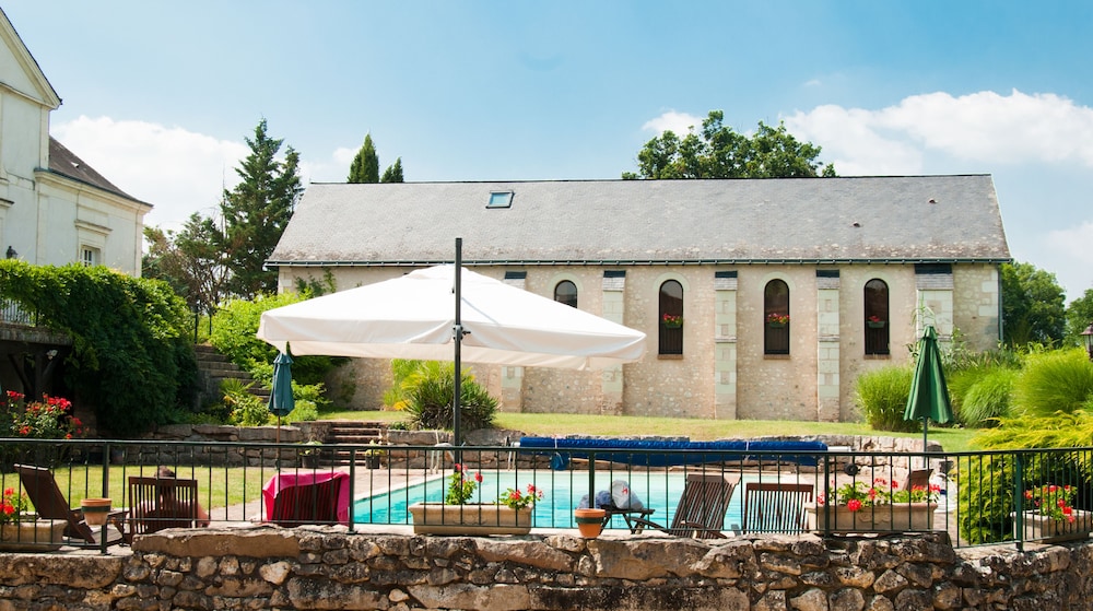 Domaine de la Courbe Hôtel & Spa — hotel in Le Lude