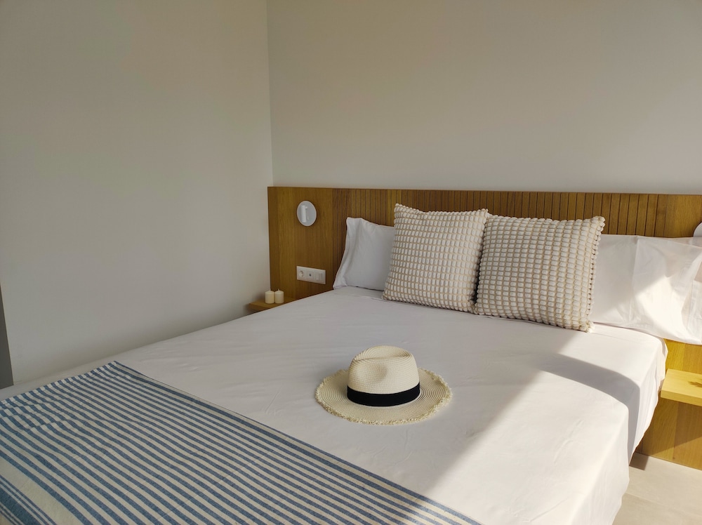 MYO Barcelona Hotel & Apartments — Castelldefels — photo 2