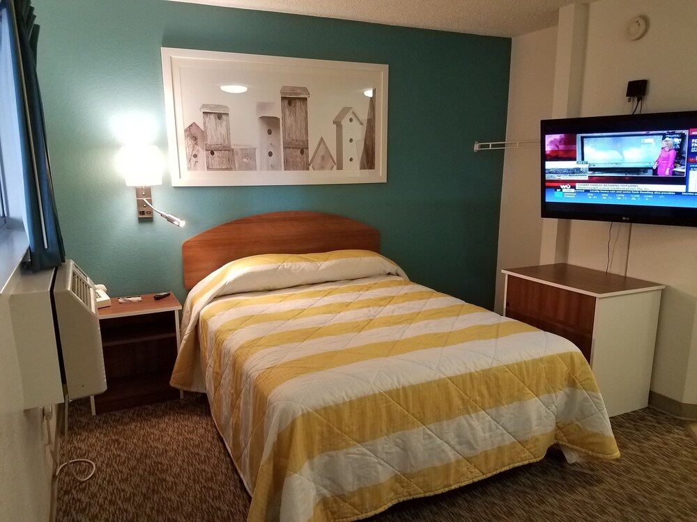 InTown Suites Extended Stay San Antonio TX Leon Valley South - photo 4