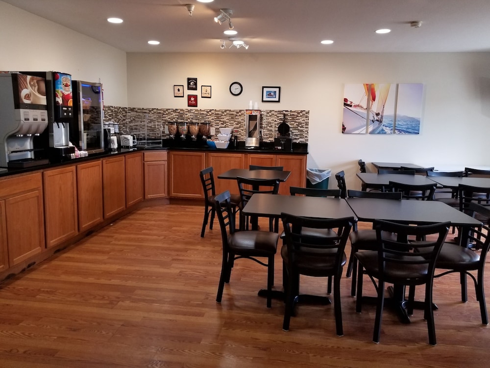 Mariner's Village Resort - photo 26