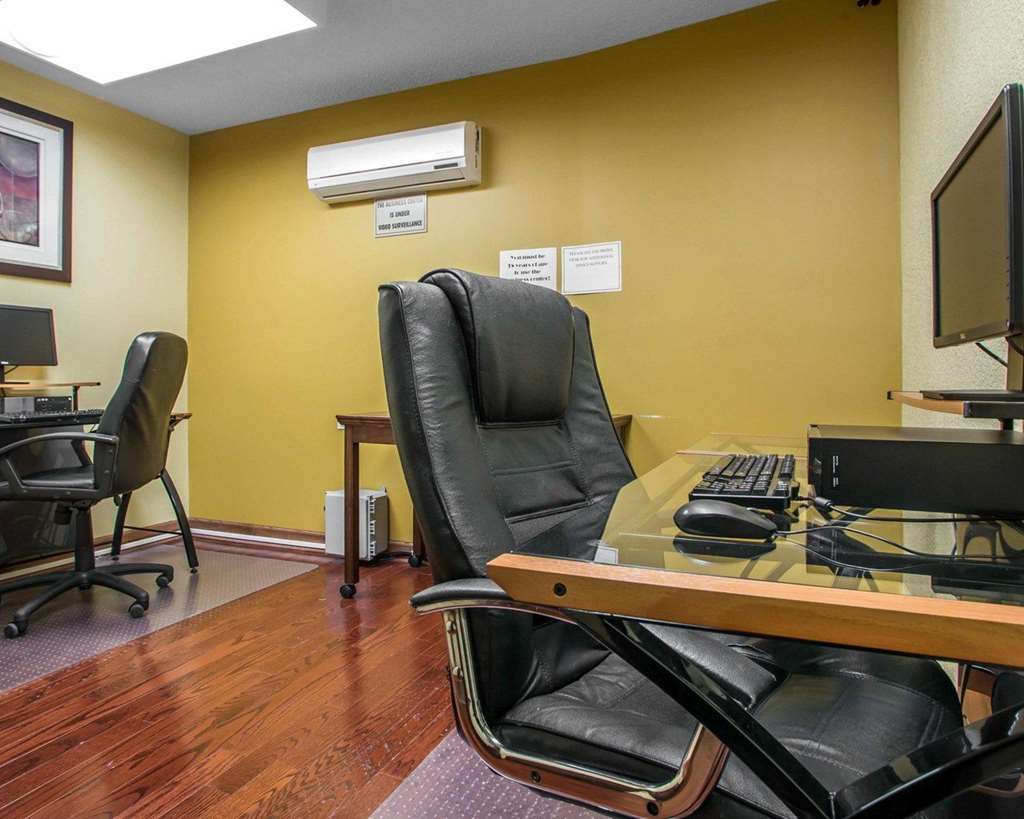 Quality Inn Schaumburg Chicago near the Mall - photo 20