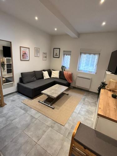 Le Remois Studio Cosy Hyper Centre - last minute hotel in Reims