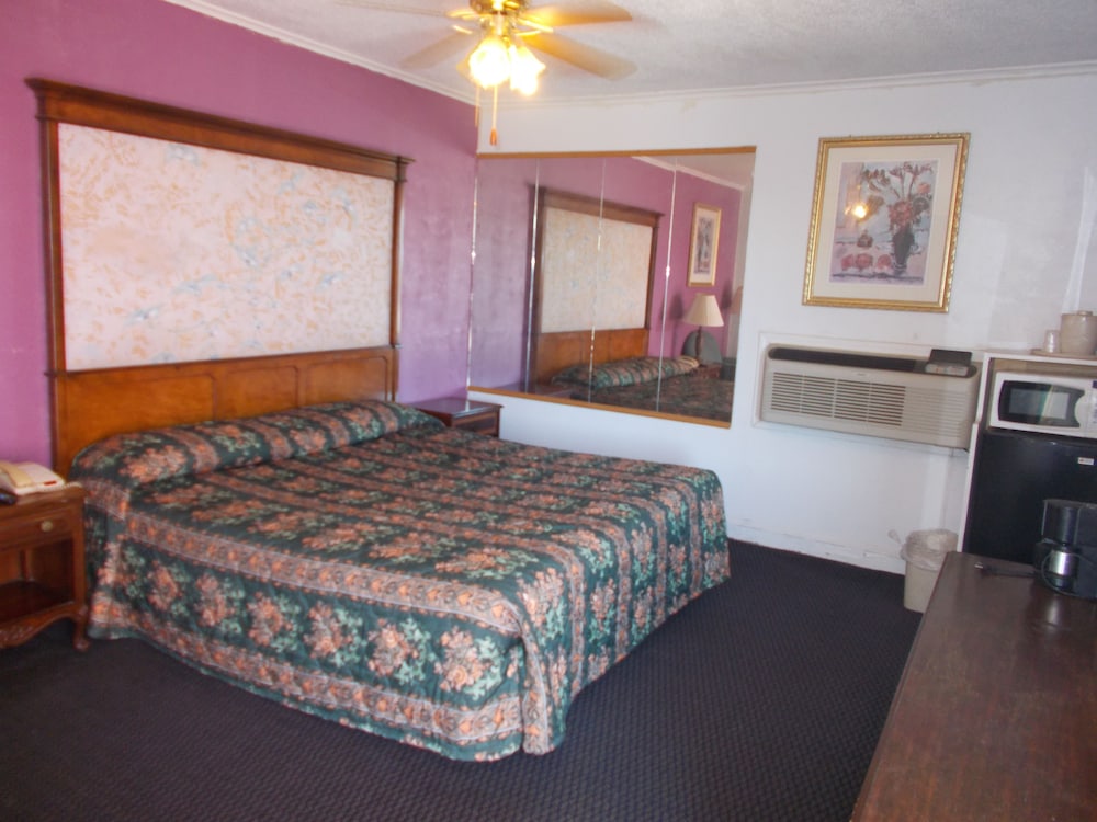 Hillside Motel - photo 13