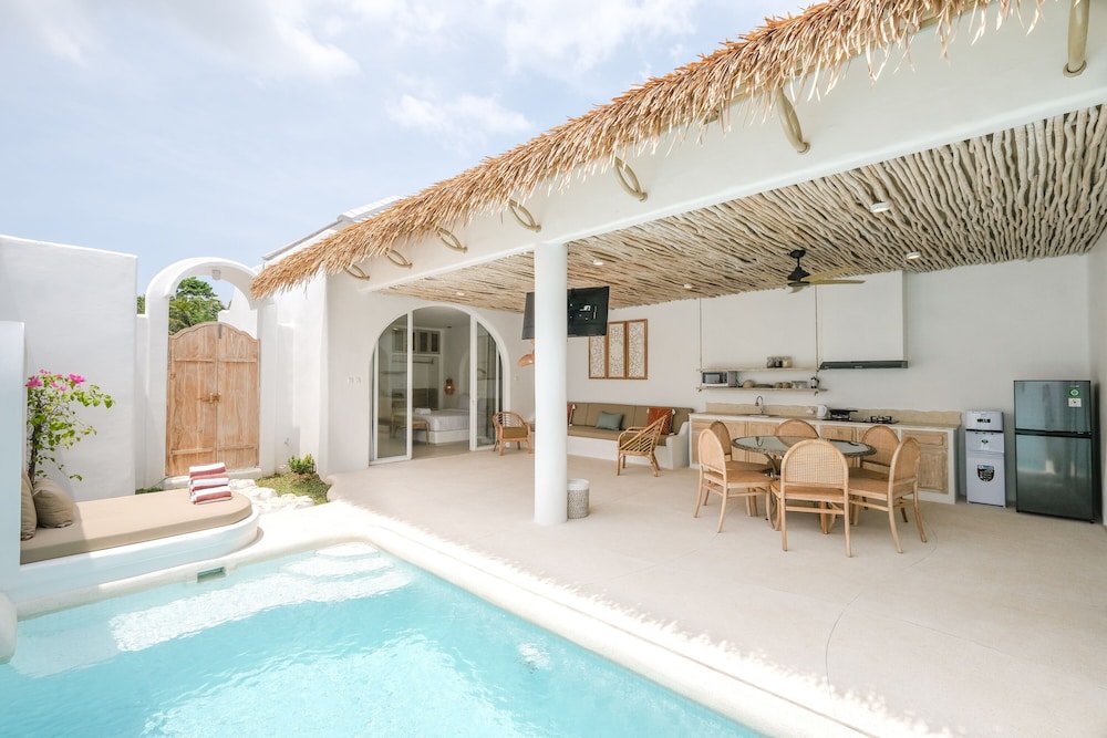 Villa SEI Uluwatu — 4-Star Luxury Hotel in Bali, Indonesia