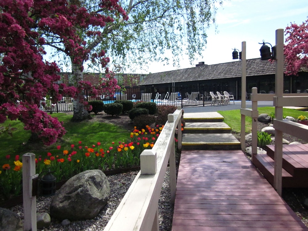 Fireside Inn & Suites Portland - photo 109