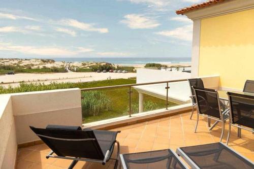 T2 piscina vista mar Praia Del Rey Óbidos C3 — 4-Star Luxury Hotel in Obidos, Portugal