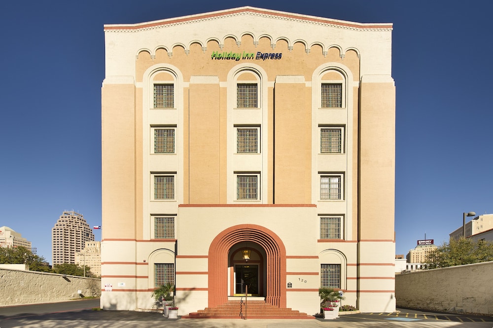 Holiday Inn Express San Antonio N Riverwalk Area by IHG - photo 33