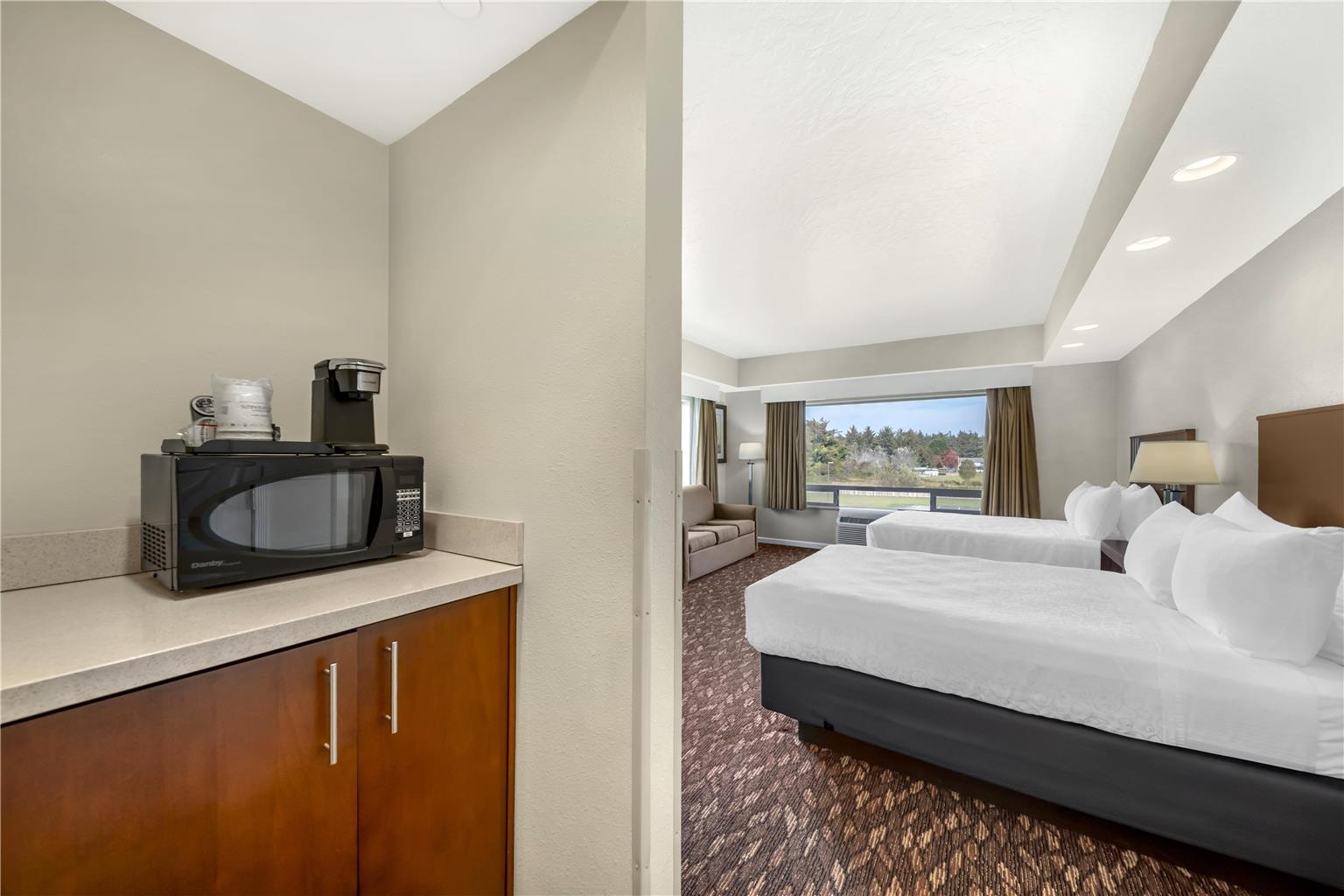 Best Western Plus Northwoods Inn - photo 37