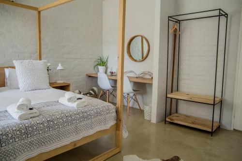 Raw Karoo Guest House — 4-Star Luxury Hotel in Oudtshoorn, South Africa
