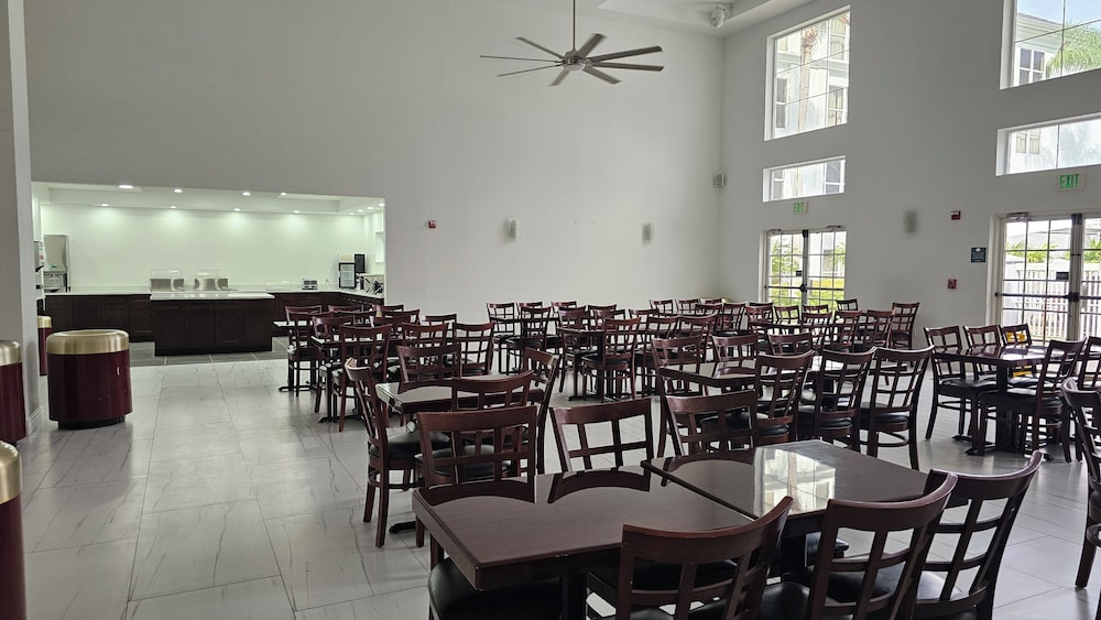 Montreal Suites Orlando By Ihg - photo 29