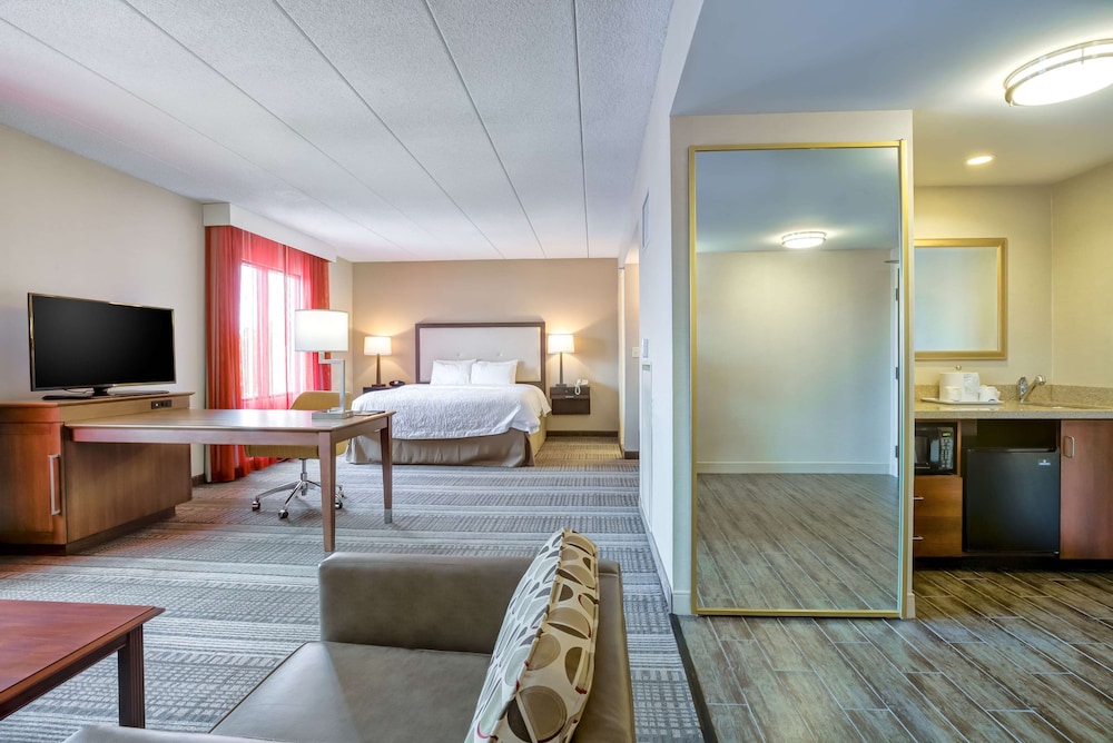 Hampton Inn Boston Norwood - photo 8