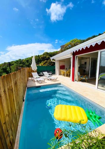 Villa Rêve de Corail Piscine Privée et Vue Mer — 4-Star Luxury Hotel in Sainte-Luce, Martinique
