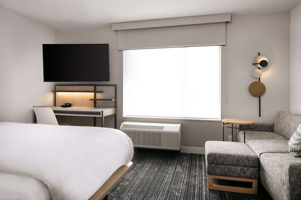TownePlace Suites by Marriott Oconomowoc - photo 15