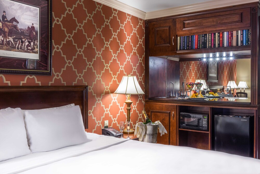 Madison Hotel - photo 15