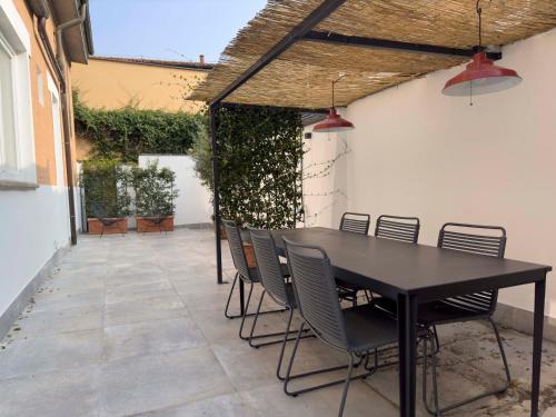 Realkasa Charming Luxury Apt. — 4-Star Luxury Hotel in Bologna, Italy