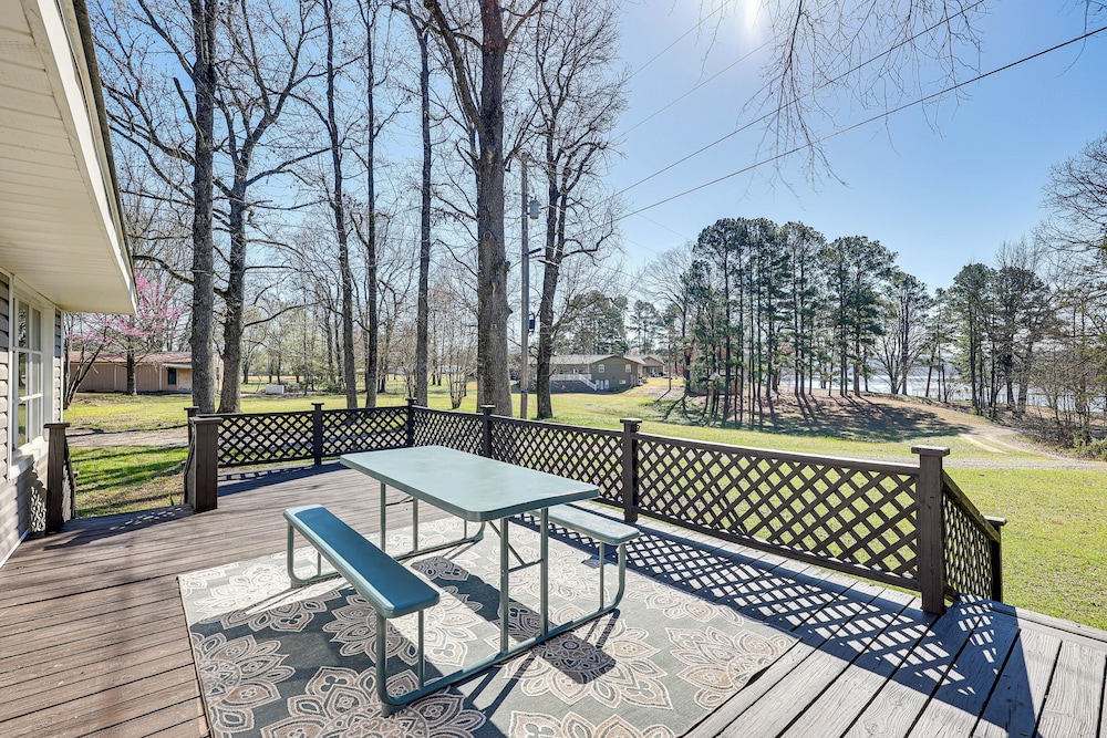 New Blaine Getaway Walk To Lake Dardanelle — Scranton