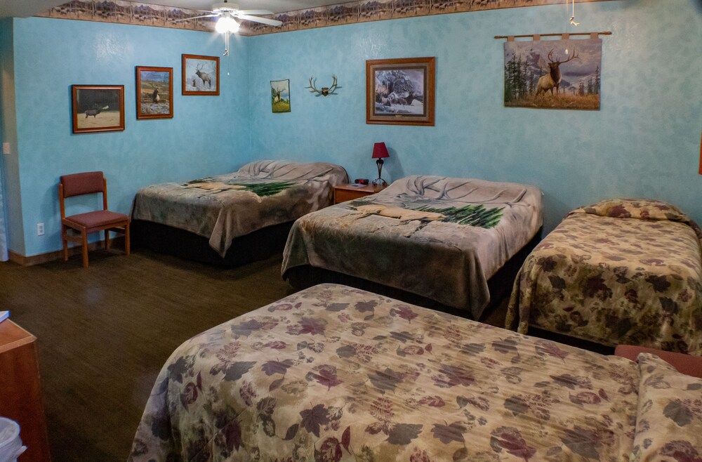 Elk Run Inn - photo 26