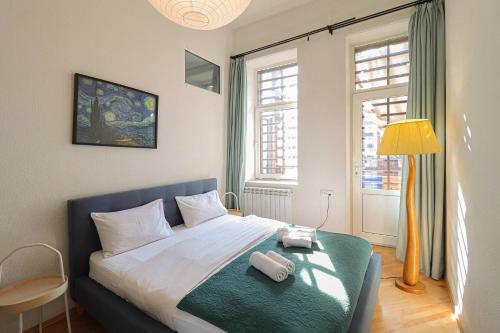 Charming 2BR Near Rooms Hotel By Wehost