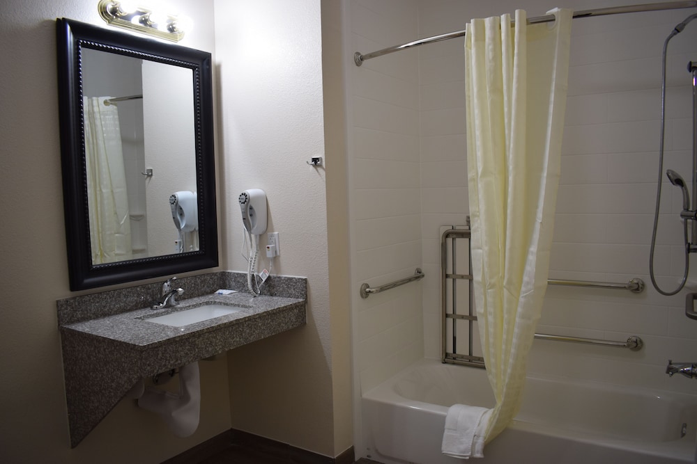 Texas Bungalows Hotel and Suites Austin - photo 26