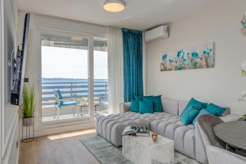 Beachfront Apartment Split — 4-Star Luxury Hotel in Split, Croatia