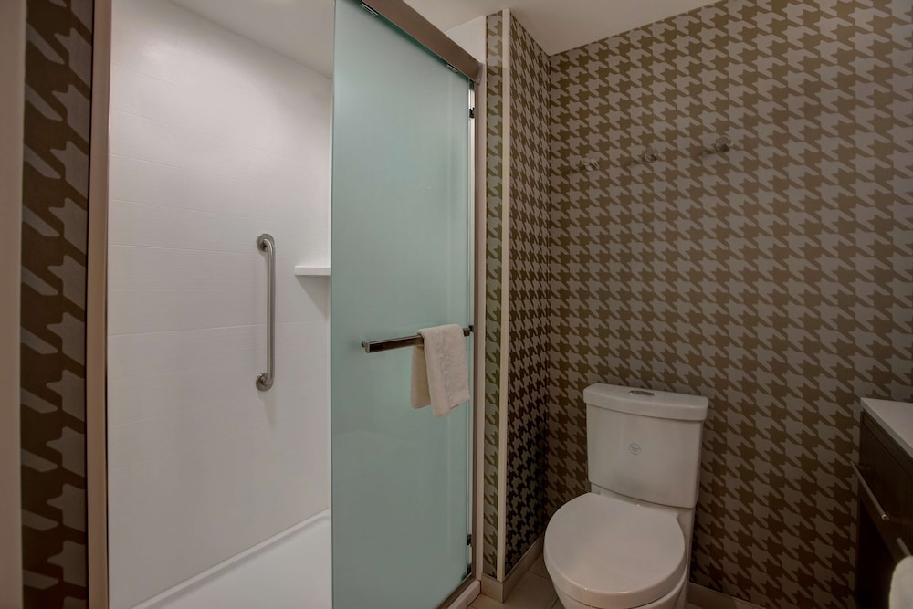 Home2 Suites by Hilton Lexington Hamburg - photo 30