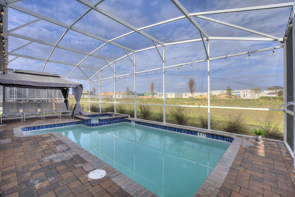 Marvel Mansion Championsgate Resort Shine Villas 9 Bedroom Villa - photo 13