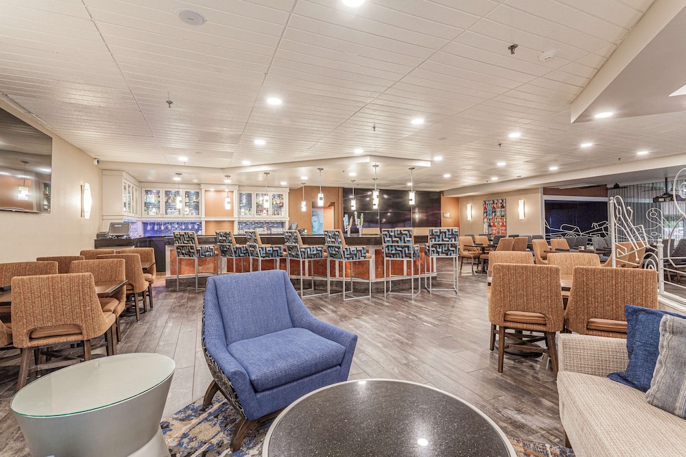 DoubleTree by Hilton Hotel Memphis - photo 48