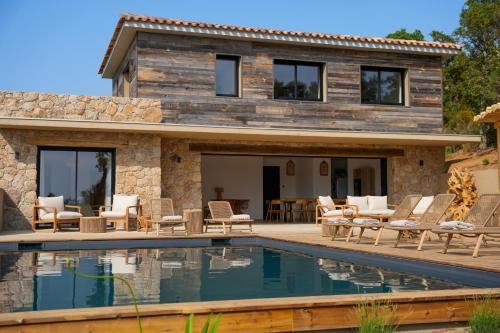 Bergerie entre plage et maquis in Zonza, France