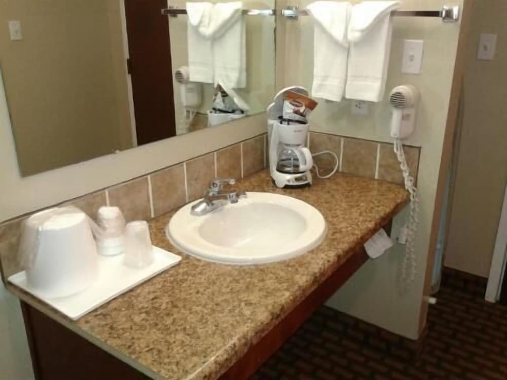 Rest Inn Fort Smith - photo 17