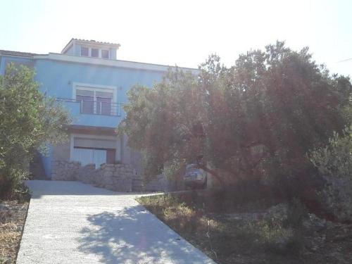 Apartments by the sea Cove Mala Lamjana Ugljan 22450 — 4-Star Luxury Hotel in Kali, Croatia