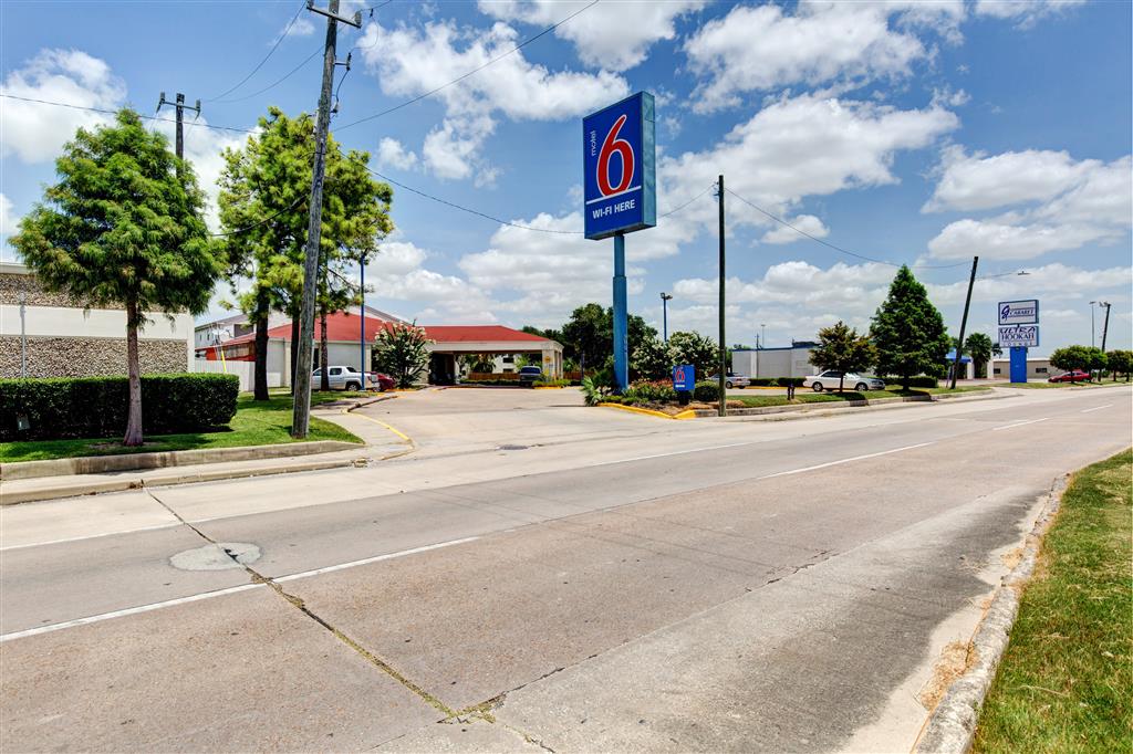 Motel 6 Houston Hobby