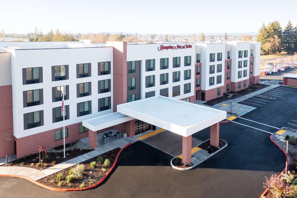 Hampton Inn & Suites Santa Rosa Sonoma Wine Country - featured photo