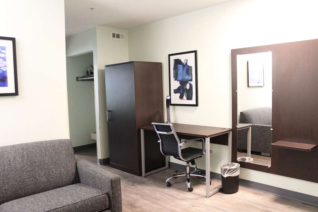 Wingate by Wyndham Waldorf Washington DC Area - photo 20
