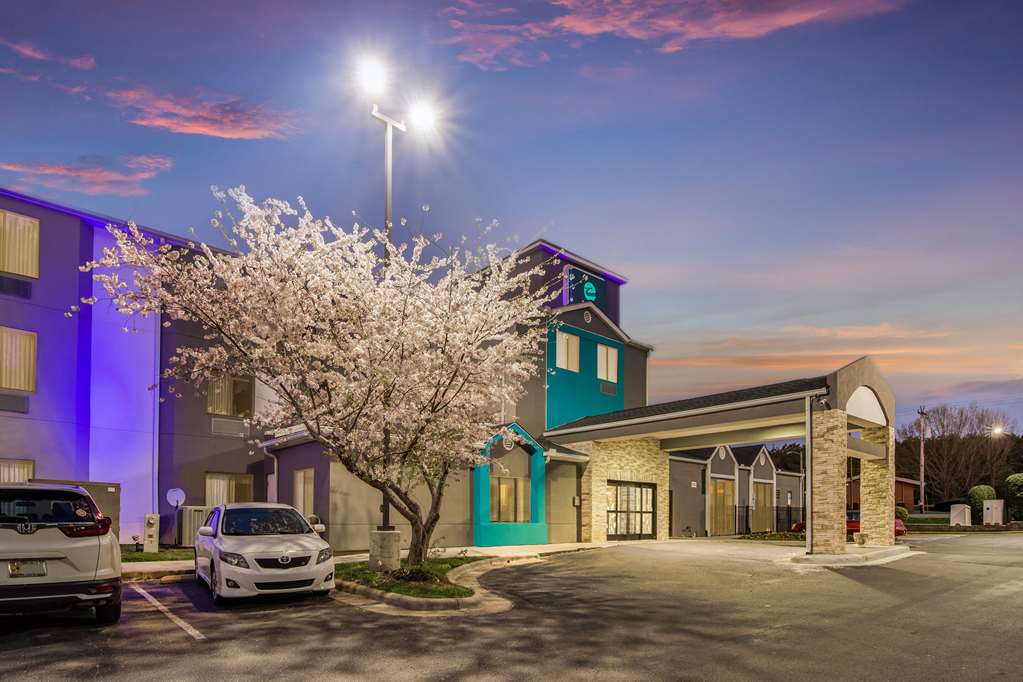 Clarion Pointe Wake Forest Raleigh North - photo 34