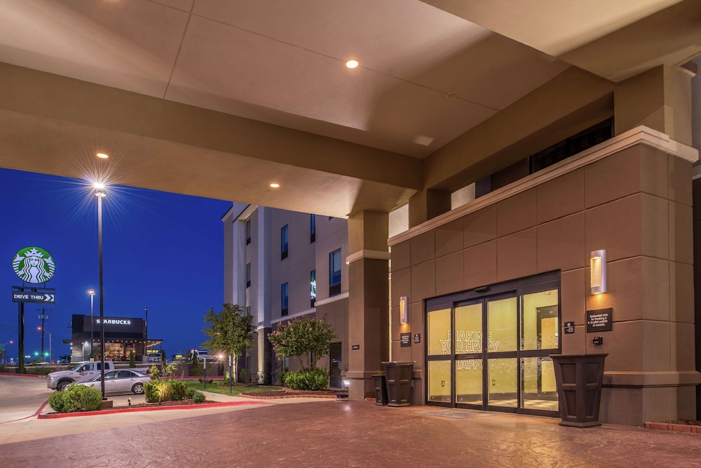 Hampton Inn & Suites Big Spring - photo 64