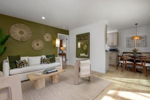 Outdoor Spaces and Coastal Sanctuary — 4-Star Luxury Hotel in Summerland, United States