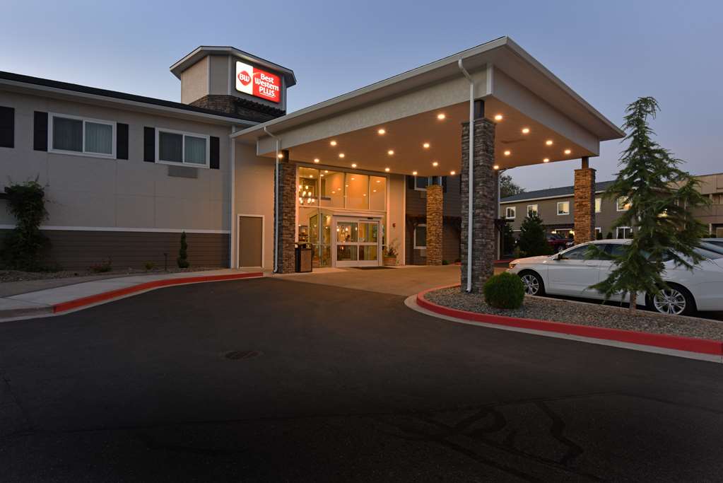 Best Western Plus Vintage Valley Inn - featured photo