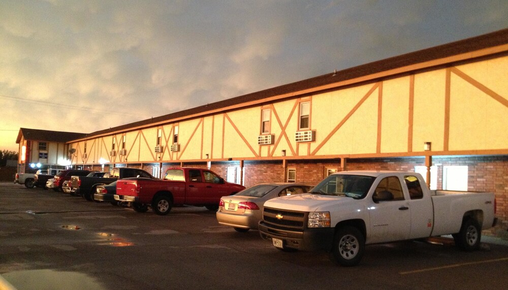 Economy Express Inn - photo 14